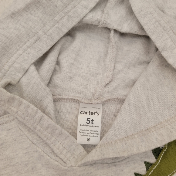 Old Navy & Carter's bundle sweatshirts for boy. - Picture 7 of 7
